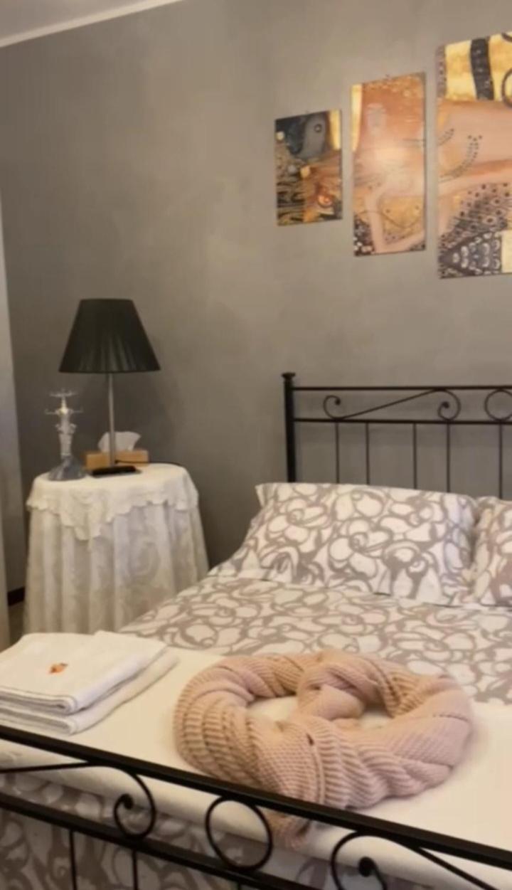 La Casa Di Ada Lägenhet Sondrio Exteriör bild